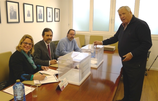 https://www.graduadossociales.org/getFile.aspx?id=0608e6a5597d4c1991ca48dabc58fca2.JPG