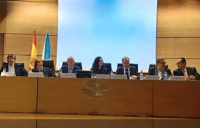 https://www.graduadossociales.org/getFile.aspx?id=08d423a057fb447c9773c66a1896517b.jpg