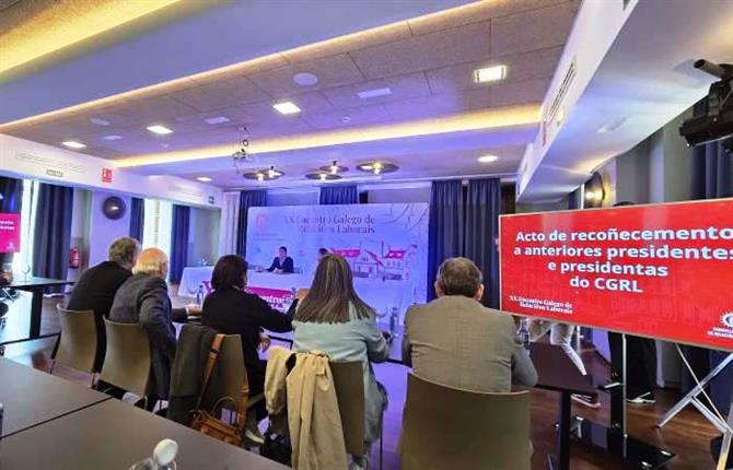 https://www.graduadossociales.org/getFile.aspx?id=09332b657cdb4e919a9d8537d4f7491a.jpg