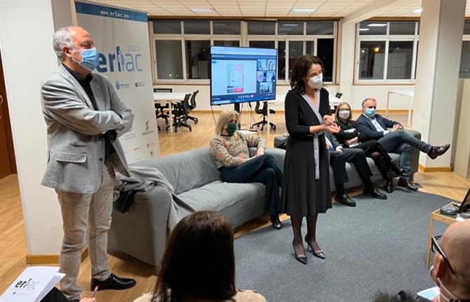 https://www.graduadossociales.org/getFile.aspx?id=0a51cd034d8448f782a7fbadc667d745.jpg