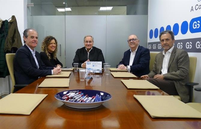 https://www.graduadossociales.org/getFile.aspx?id=1bf423753243450285dbe7e4554a1ff6.JPG