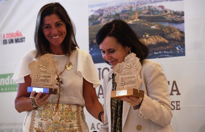 https://www.graduadossociales.org/getFile.aspx?id=1c6266b07ba644178747494b62cd8f45.JPG