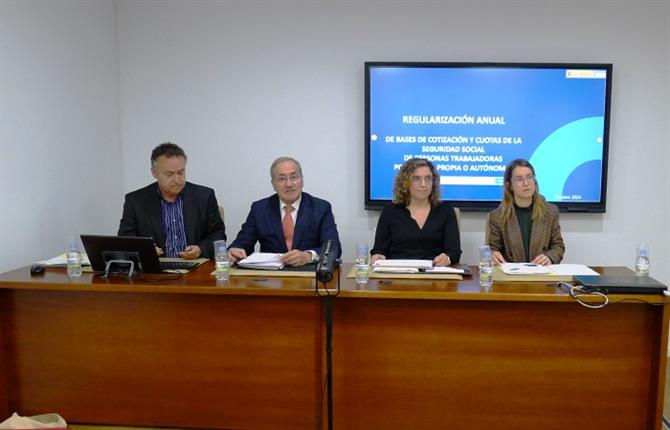 https://www.graduadossociales.org/getFile.aspx?id=1f02677c77684be088e52f1ffb71455d.jpg