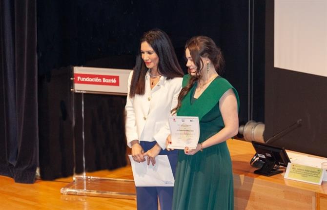 https://www.graduadossociales.org/getFile.aspx?id=1f8e3d7e57da4018b10c33d1567de8eb.jpg