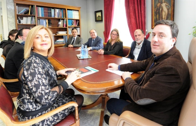https://www.graduadossociales.org/getFile.aspx?id=20d9a9c1ac014eaba04a83cd74b9ca2c.jpg