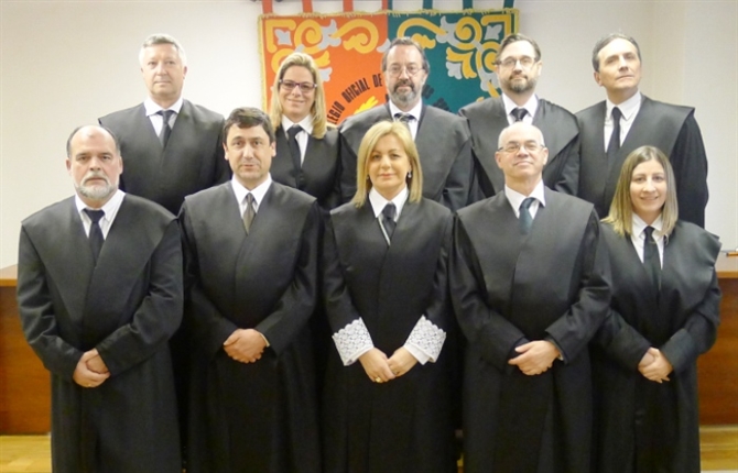 https://www.graduadossociales.org/getFile.aspx?id=262d7515a98e4fc8824cf19edee69252.jpg