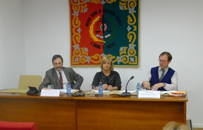 https://www.graduadossociales.org/getFile.aspx?id=266f48ed3d794161b1e48e7aab22b60c.JPG
