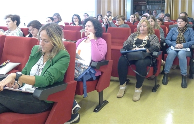 https://www.graduadossociales.org/getFile.aspx?id=26f8de63a1cf48929b3fe8e023f56e27.jpg