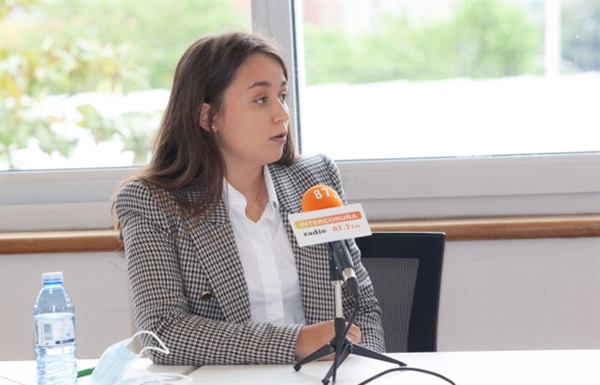 https://www.graduadossociales.org/getFile.aspx?id=2b5193d61f6e454e8f3d58bf1b22946c.jpg