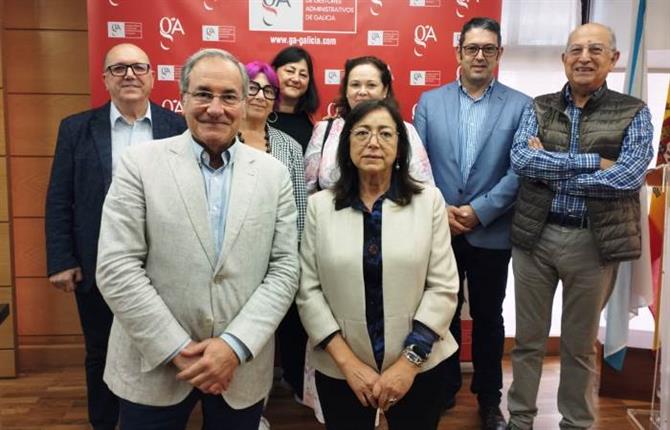 https://www.graduadossociales.org/getFile.aspx?id=2e47da693fd446a3a58fcedcb3c79572.jpg
