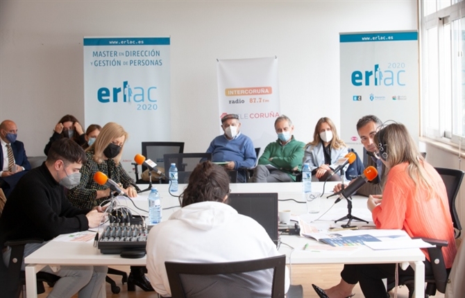 https://www.graduadossociales.org/getFile.aspx?id=2f8596c279324d2bb106c5ee13a23e3b.jpg