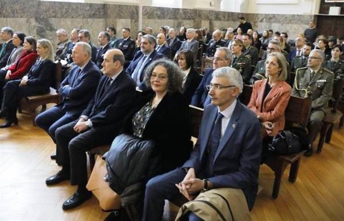https://www.graduadossociales.org/getFile.aspx?id=35871db0902a47a08e911515d0236981.jpg