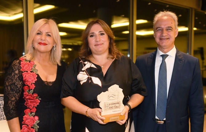 https://www.graduadossociales.org/getFile.aspx?id=3957aa61d68148e3aaa5dd6bf773a324.JPG