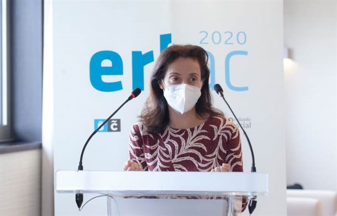 https://www.graduadossociales.org/getFile.aspx?id=433d4832df984ecebaa21163993666cc.jpg