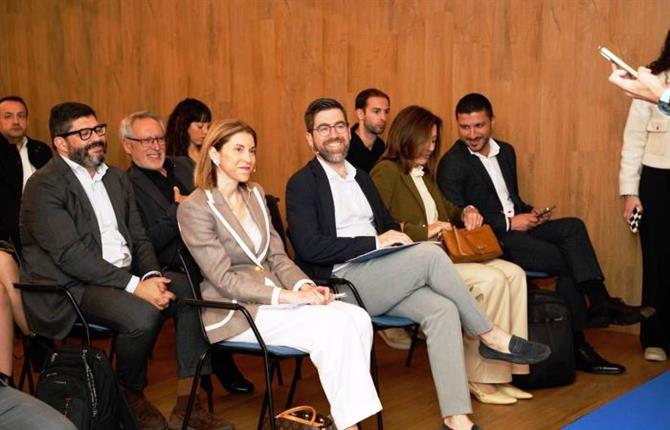 https://www.graduadossociales.org/getFile.aspx?id=44fb83ac185e4075995b68722e6ed9e1.jpg