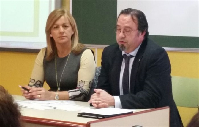 https://www.graduadossociales.org/getFile.aspx?id=512aea6dd55845c0a90b4f38d8d9e946.jpg