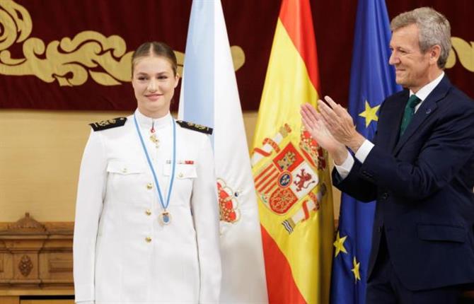 https://www.graduadossociales.org/getFile.aspx?id=54d0e48e524940968ded61fd787dac62.jpg