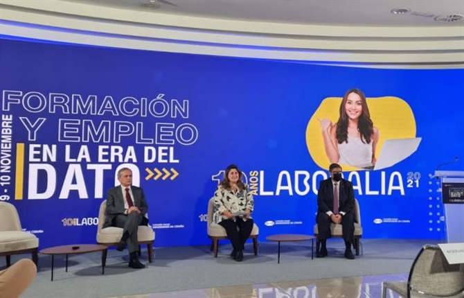 https://www.graduadossociales.org/getFile.aspx?id=584b470e4a8241bc96b08d7eae9f1671.jpg