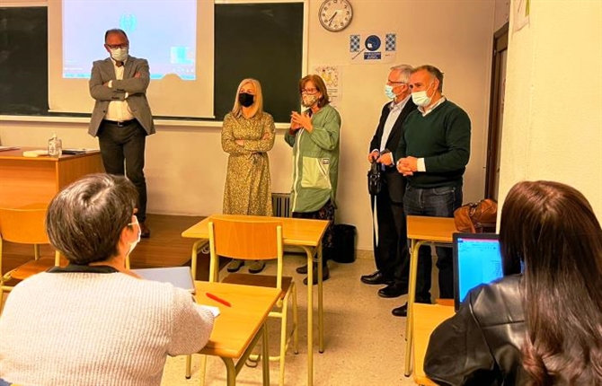 https://www.graduadossociales.org/getFile.aspx?id=5de0112dd469457c8ac55ddfa5183774.jpg