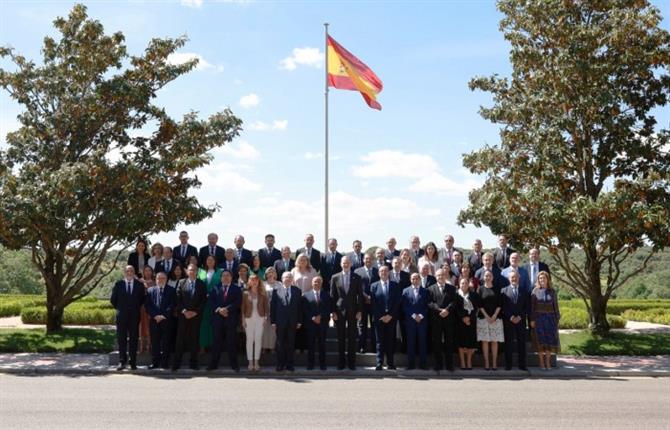 https://www.graduadossociales.org/getFile.aspx?id=5f86af4ce56d4de1b0d8abecce0be8df.jpg