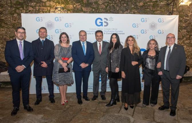 https://www.graduadossociales.org/getFile.aspx?id=6202774fb3d64005b2da07b52b0d243e.jpg