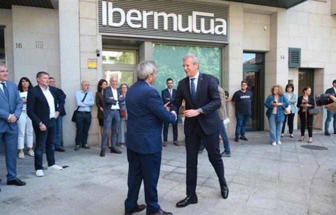 https://www.graduadossociales.org/getFile.aspx?id=6221a33c4722488d9c005923b819492a.jpg