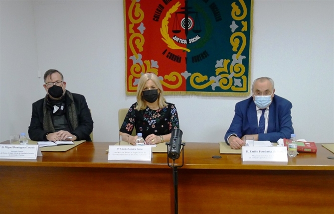 https://www.graduadossociales.org/getFile.aspx?id=6d3741776bc34e14845a48cc10519224.JPG