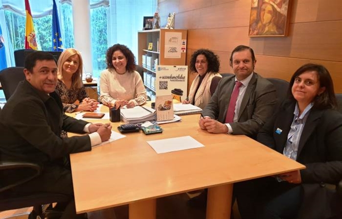 https://www.graduadossociales.org/getFile.aspx?id=6dae3913740844da88db04d5ba67dd48.jpg