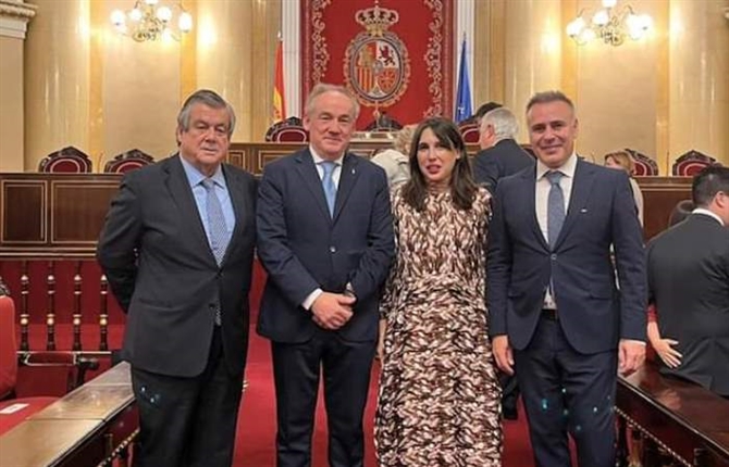 https://www.graduadossociales.org/getFile.aspx?id=71cdf07a82ef4bcc9fe8346e4d2a27fb.jpg
