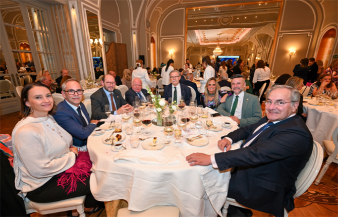 https://www.graduadossociales.org/getFile.aspx?id=750d58a09949444bb49ebe976f98cdb8.png