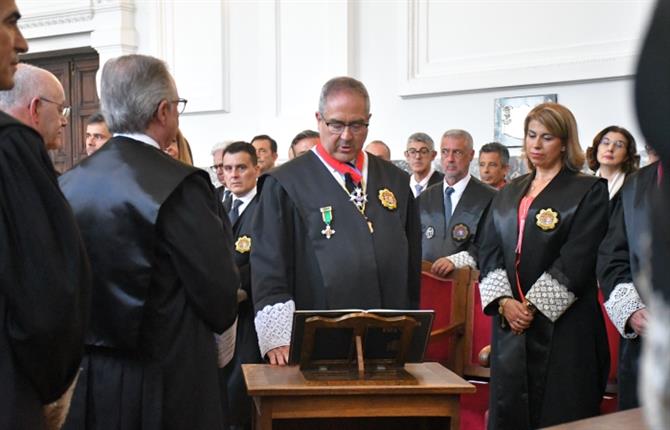 https://www.graduadossociales.org/getFile.aspx?id=76eb14804f024446921b4ac2afa714c6.jpg