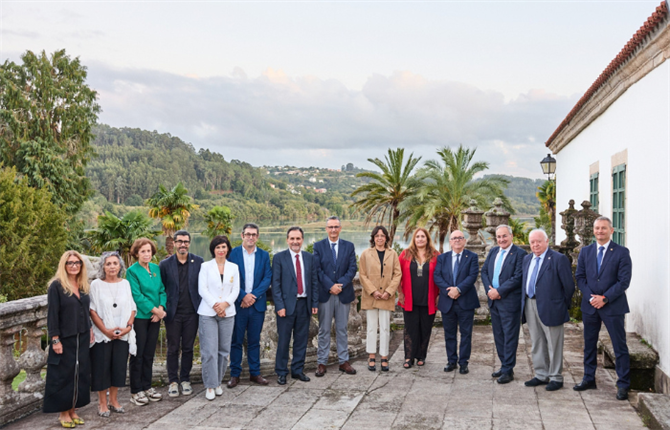 https://www.graduadossociales.org/getFile.aspx?id=7ad6cbb784d5436cbdb7ec292271dc9b.png