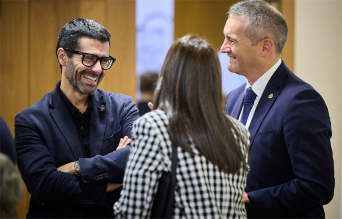 https://www.graduadossociales.org/getFile.aspx?id=7c1872f169ff46afb0439fe6da4cba16.png