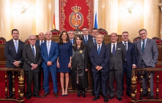 https://www.graduadossociales.org/getFile.aspx?id=932f60d6be2347b98ed1da435ca862e1.jpg