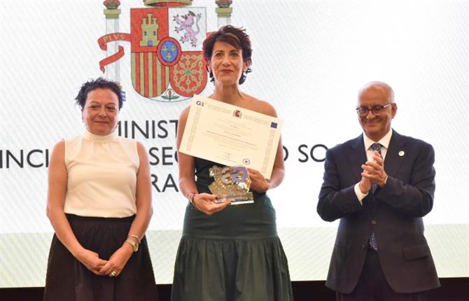 https://www.graduadossociales.org/getFile.aspx?id=969b1885b4b94037a6a85d66b8d820cf.jpg