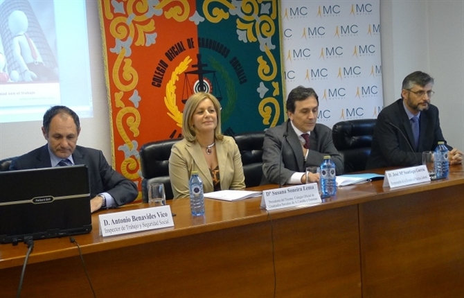 https://www.graduadossociales.org/getFile.aspx?id=96a98487b7d44e39acba2eed31352ea8.jpg