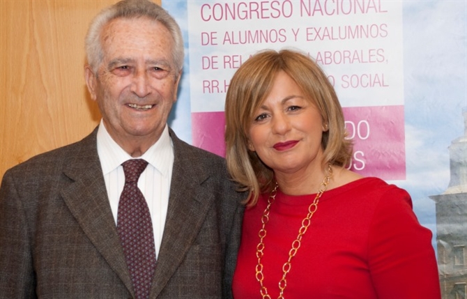 https://www.graduadossociales.org/getFile.aspx?id=982bb54c01514ac5bfe89e4e60004b07.jpg