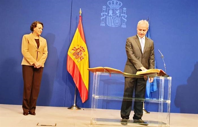 https://www.graduadossociales.org/getFile.aspx?id=b533dc454db7431e9c13956f0dc32e17.jpg
