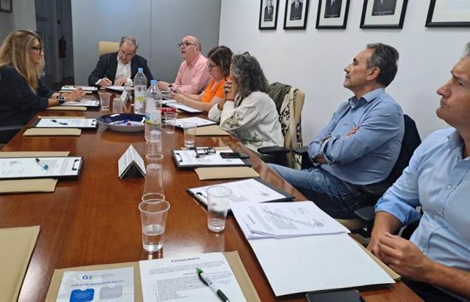 https://www.graduadossociales.org/getFile.aspx?id=b9b26c34795a4a208669e56dcc70986c.jpg