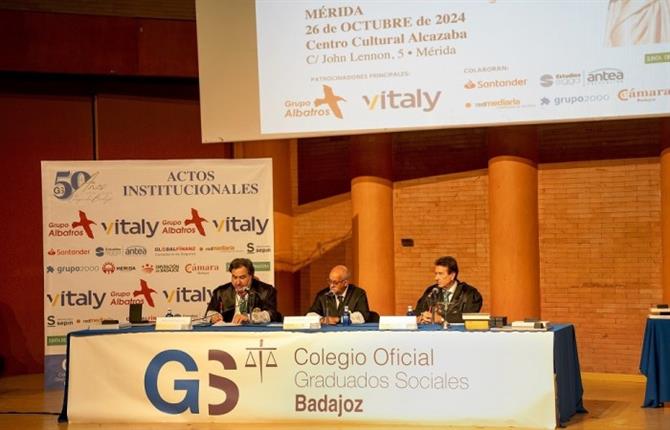 https://www.graduadossociales.org/getFile.aspx?id=c0e1327306ef4f2a8e0569c4e2dc57b4.jpg