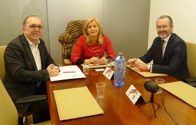 https://www.graduadossociales.org/getFile.aspx?id=c34eec8551ba4cd4b755c4666e4b8951.JPG