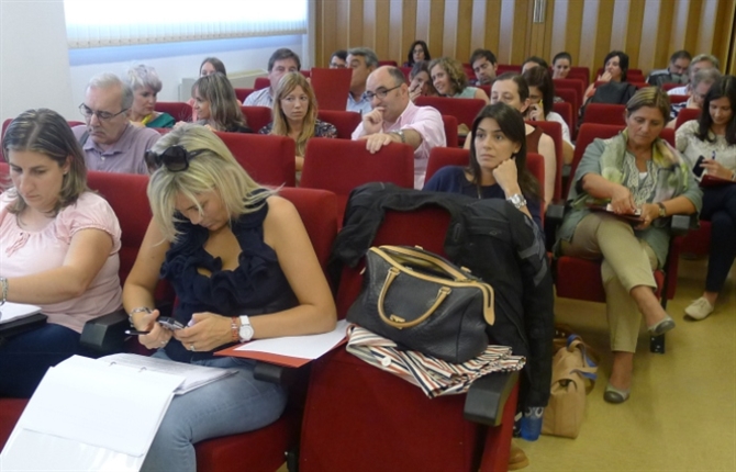 https://www.graduadossociales.org/getFile.aspx?id=c49102725d404f5d8ab870946b4cf3ec.jpg