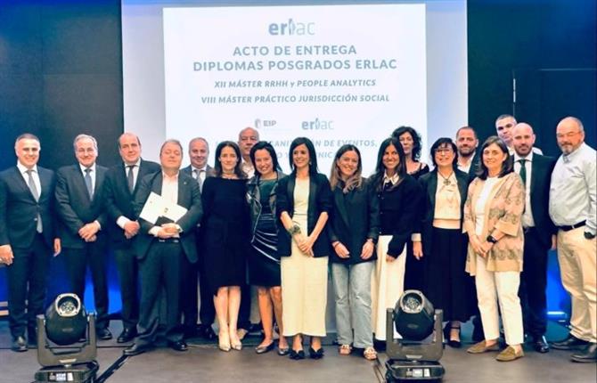 https://www.graduadossociales.org/getFile.aspx?id=c5fdbb471b4a4a37b3ed0194d777035e.jpg