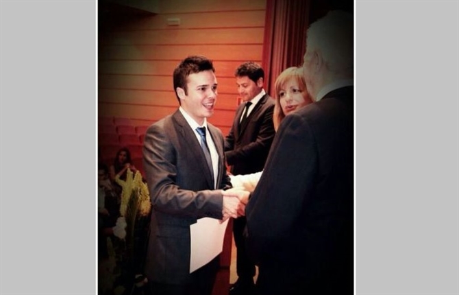 https://www.graduadossociales.org/getFile.aspx?id=c9463e5a25f048118b87c488a0583be9.jpg