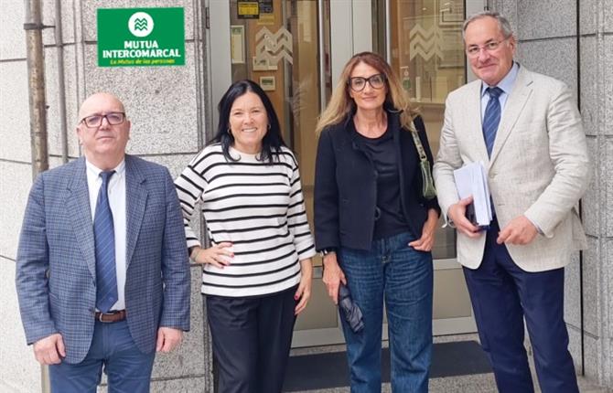 https://www.graduadossociales.org/getFile.aspx?id=cf12b92d77644116b5e5f1b4c8f136c9.jpg