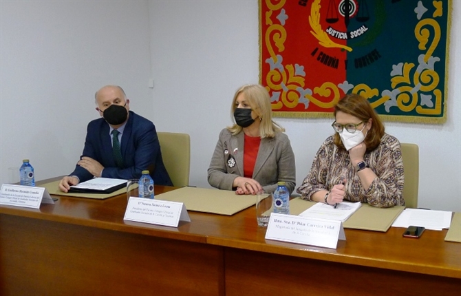 https://www.graduadossociales.org/getFile.aspx?id=d10b5404f12f43c89fa189e0c42d41da.JPG