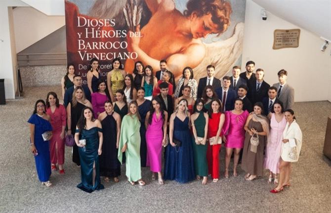 https://www.graduadossociales.org/getFile.aspx?id=d445bfb4815f459496524d5017977655.jpg