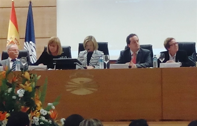 https://www.graduadossociales.org/getFile.aspx?id=da337fc5ab3840e7aa92746630dac7c2.jpg
