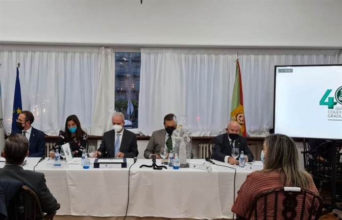https://www.graduadossociales.org/getFile.aspx?id=deaf7c165a84471280f926339e1f4d4b.jpg