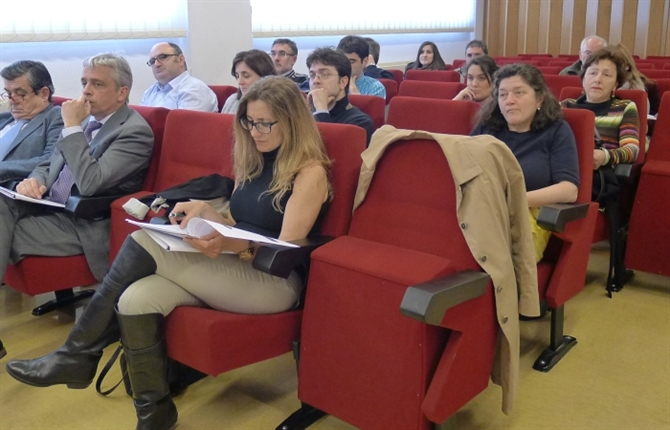 https://www.graduadossociales.org/getFile.aspx?id=e31d30f306a2451da2978f2076f2eeb8.jpg